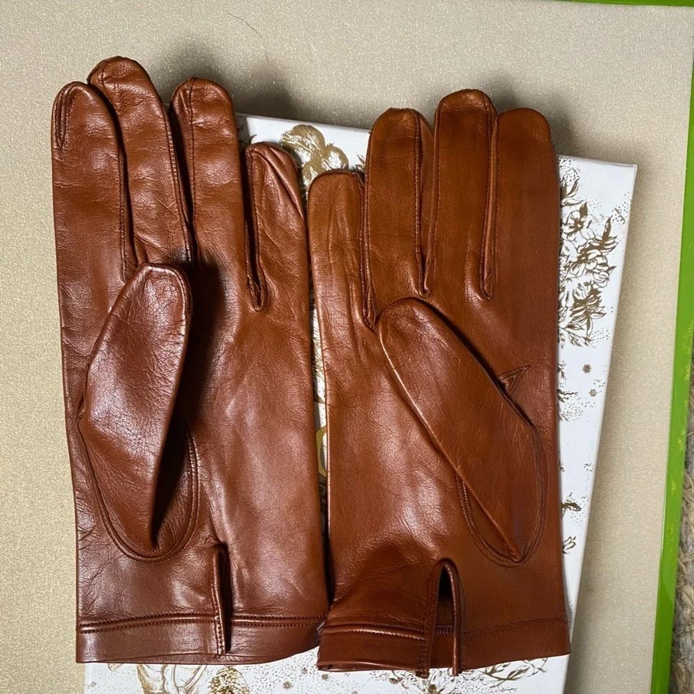 BUTTERY soft fine genuine leather brown gloves